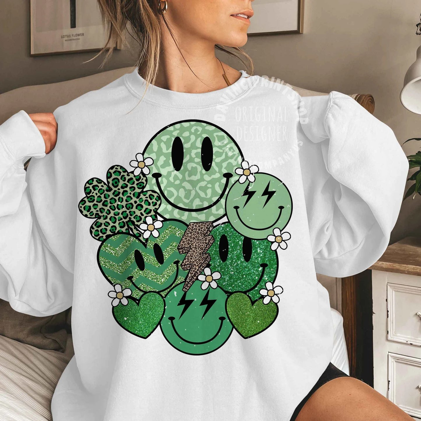 Faux Glitter Smiley St. Pattys