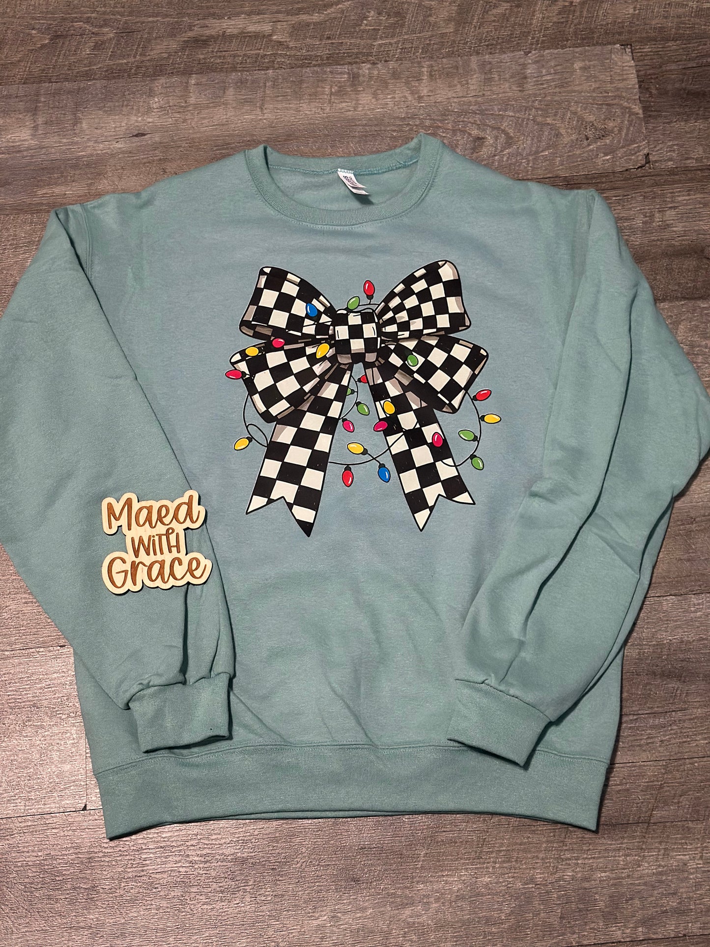 Christmas Checker Bow & Lights - RTG