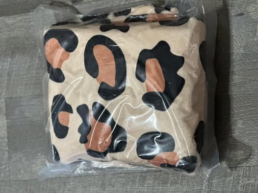 Throw Blankets - RTG