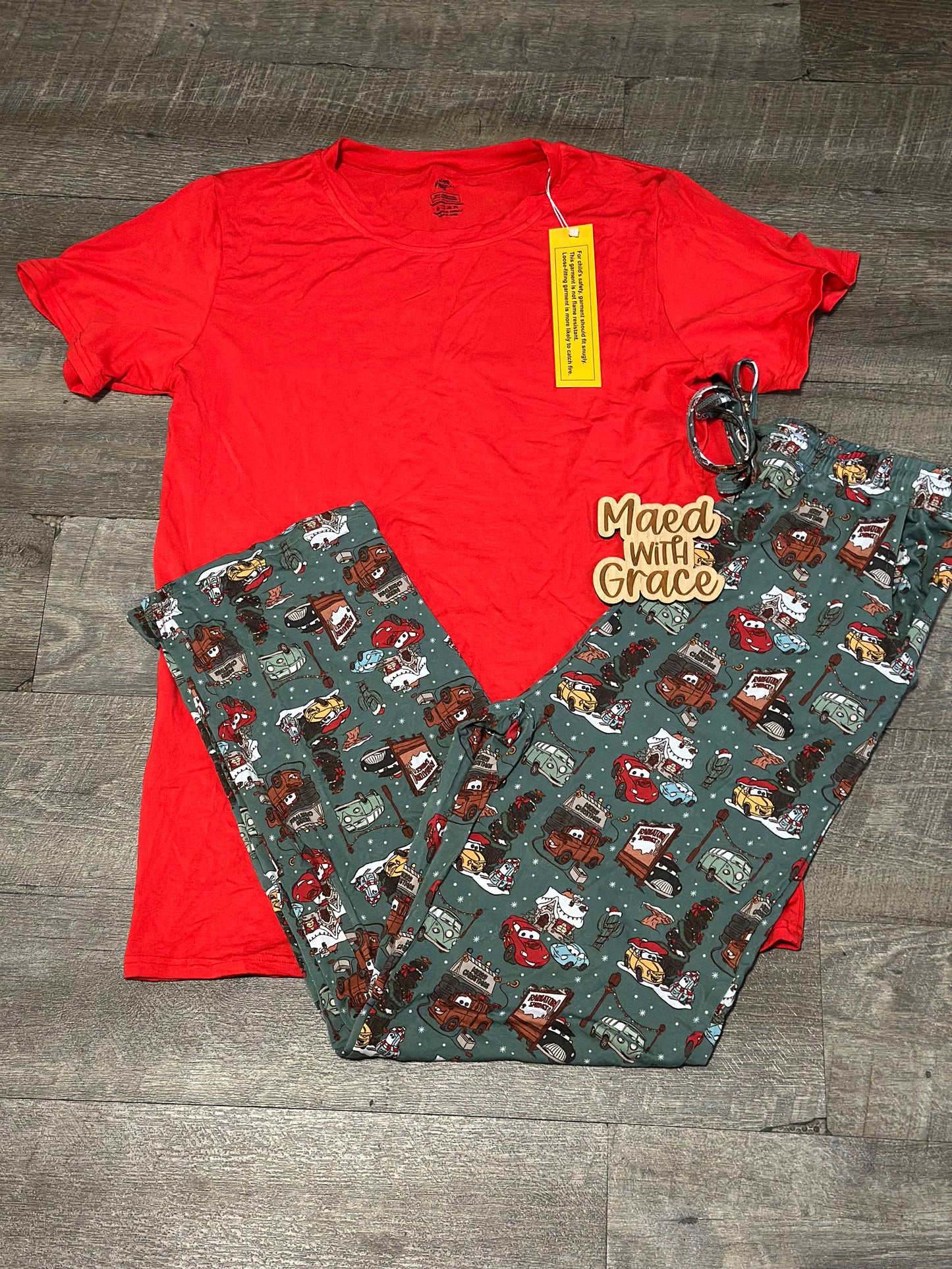 Snowy Radiator Springs - Adult Lounge Set - RTG